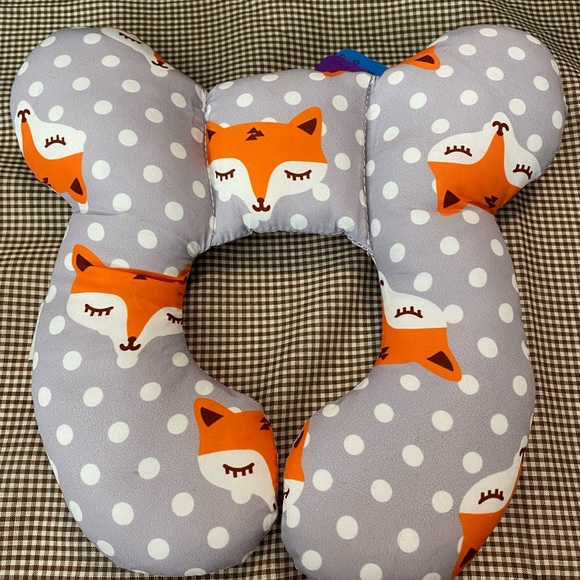 💥3/$25💥 Kakiblin Stroller Car Seat Neck Support Baby Pillow Fox NWT - Picture 3 of 3